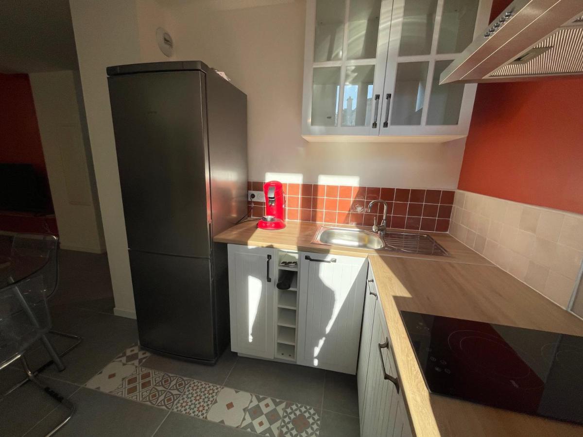 Escapade Dans Grand T2 De Charme Avec Terrasse - Proche Gare Et Centre Appartement Lourdes