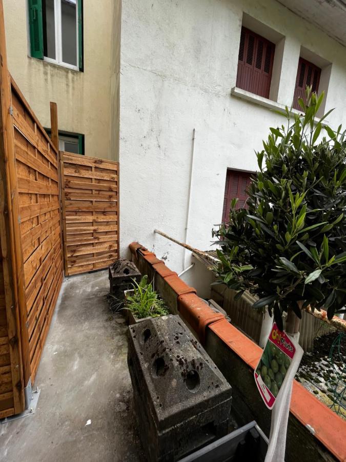Escapade Dans Grand T2 De Charme Avec Terrasse - Proche Gare Et Centre Appartement *