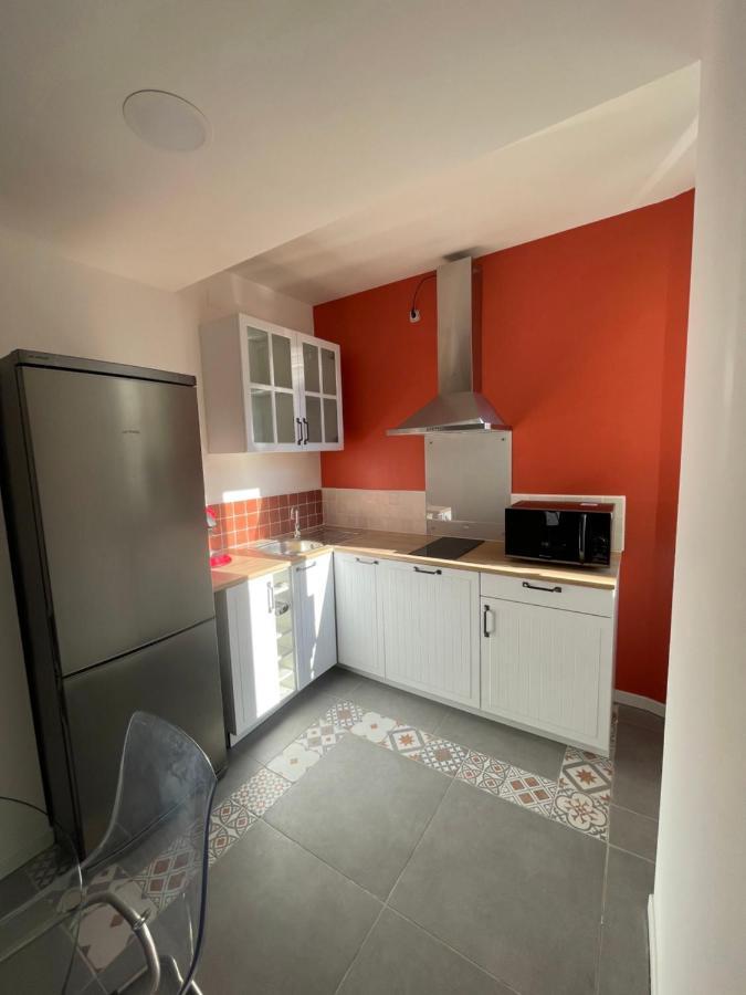 Escapade Dans Grand T2 De Charme Avec Terrasse - Proche Gare Et Centre Appartement *
