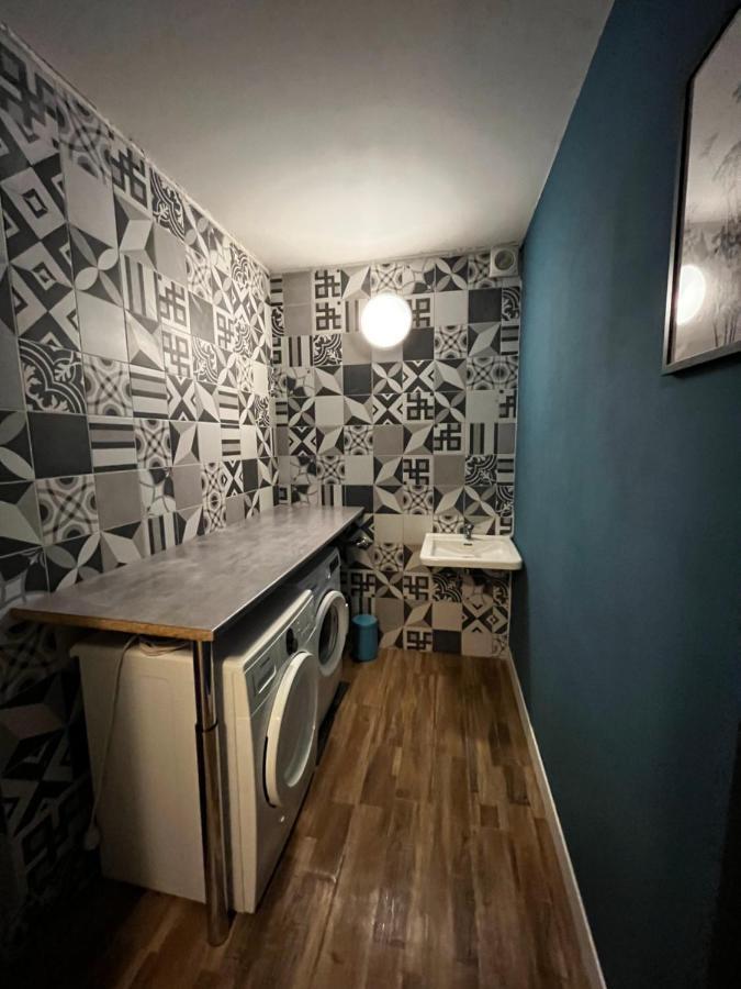 Escapade Dans Grand T2 De Charme Avec Terrasse - Proche Gare Et Centre Appartement *