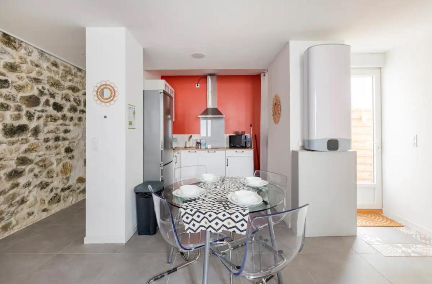 Appartement Escapade Dans Grand T2 De Charme Avec Terrasse - Proche Gare Et Centre